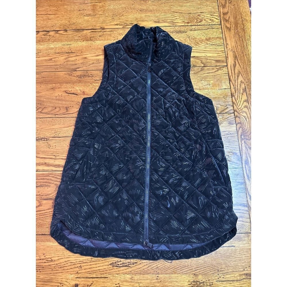 Athleta Whisper Featherless Velvet Vest Womens Small Black Quilted A13